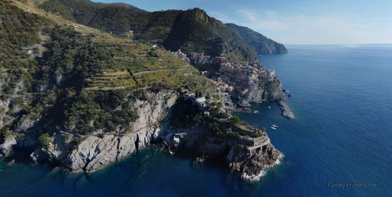 Manarola Marina Italy VR Tourism Locations 1