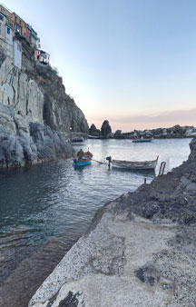 Manarola Marina Italy VR Tourism Locations tmb7