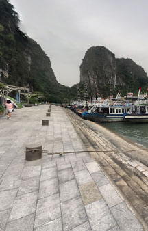 Thien Cung Cave Island VR Vietnam tmb8