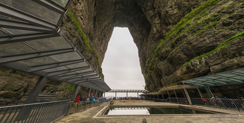 Tianmen Mountain Heavens Gate Mountain VR China 1